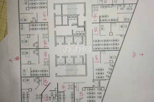 实图区政府东冠恒鑫大厦精装办公室出租好招人